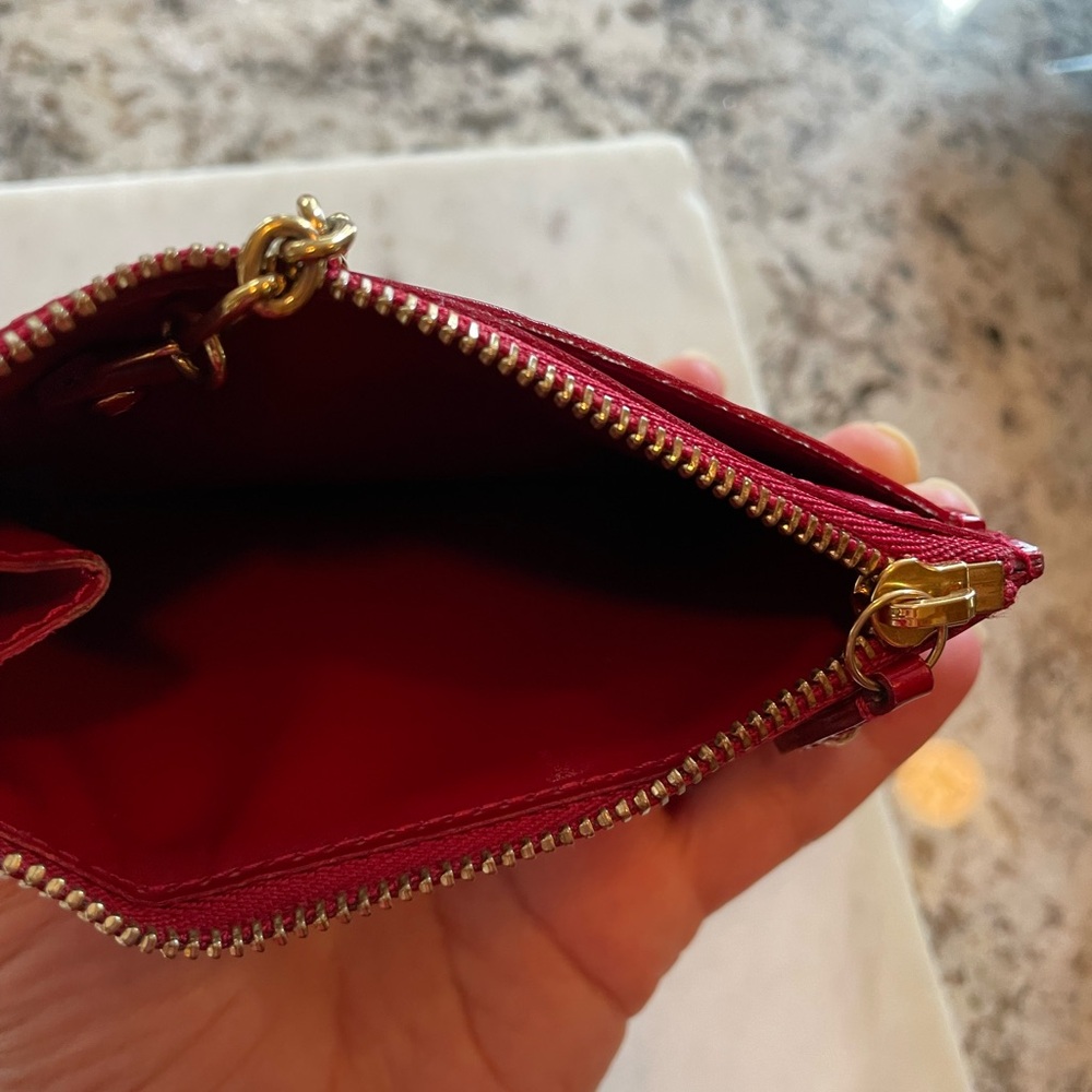 Louis Vuitton Vernis Key Pouch Pomme D’Amour - Picture 6 of 9